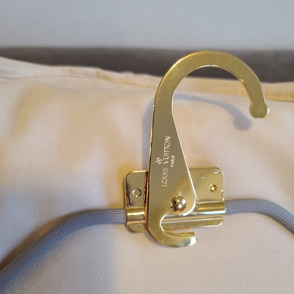 Louis Vuitton Garment Bag w/LV Hanger - Picture 7 of 7